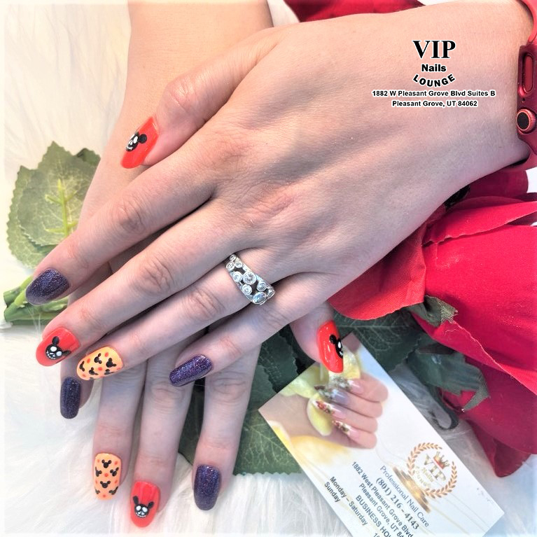 VIP NAIL LOUNGE