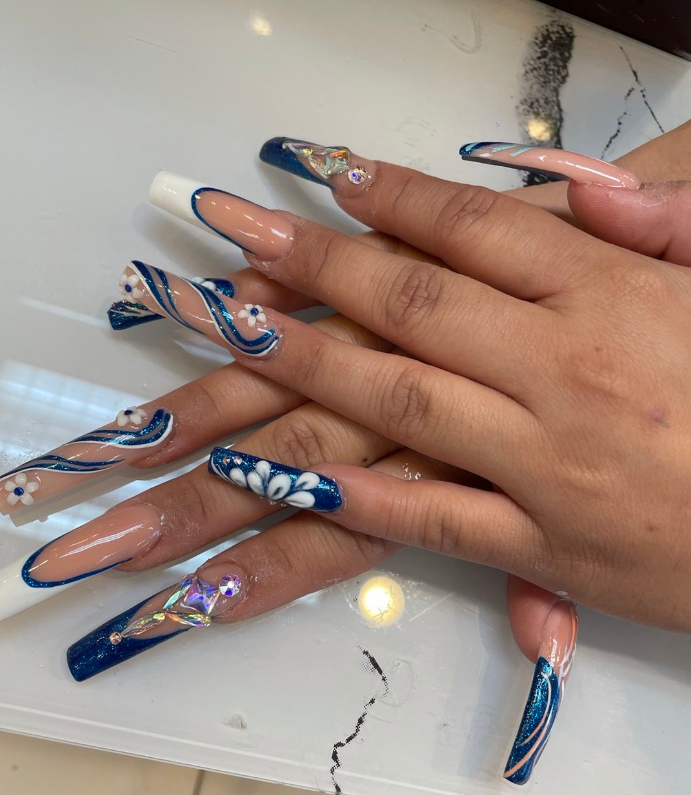 NAILS | DO IT YOURSELF FAUX ONGLES