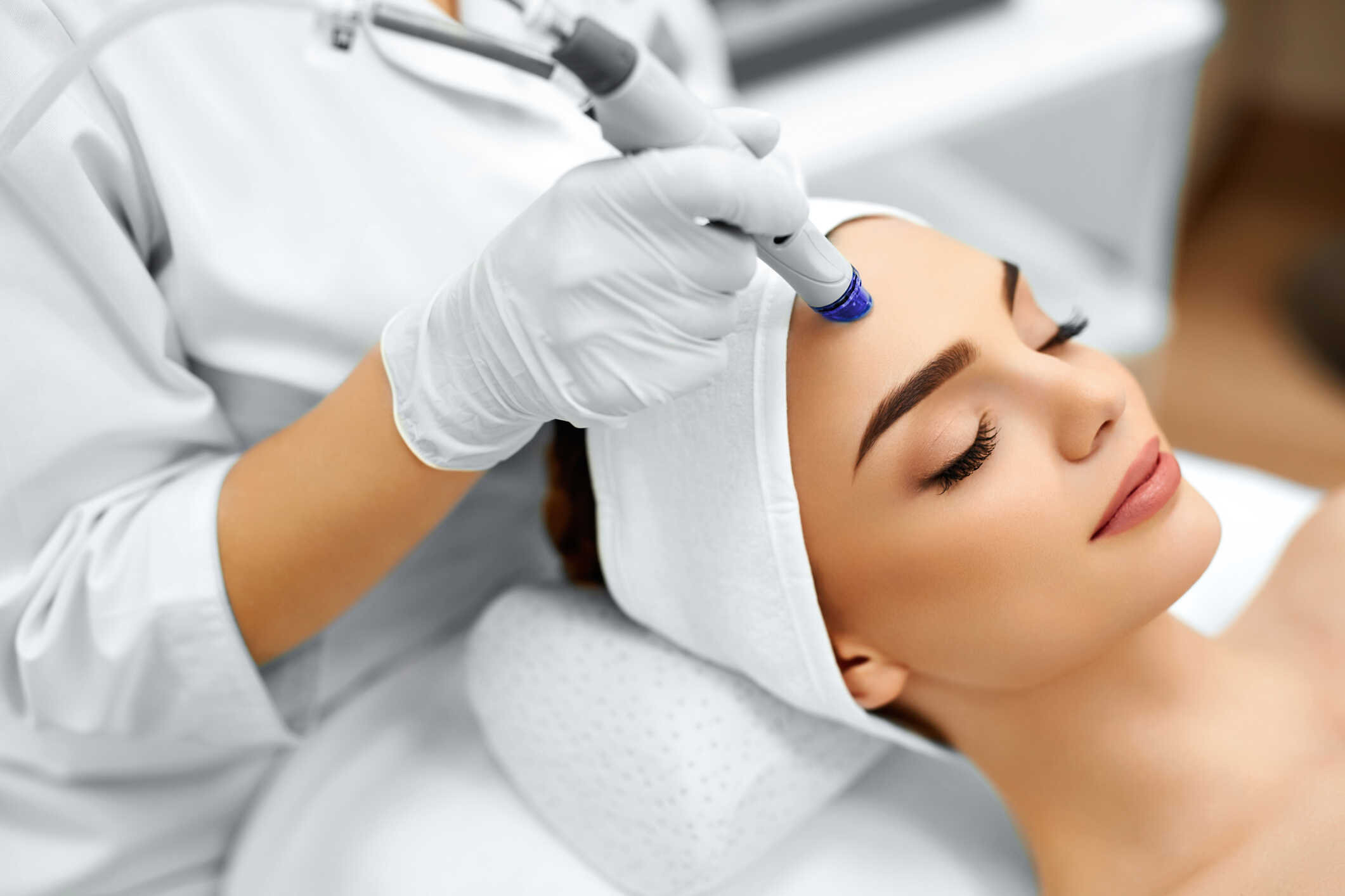 Facial Treatments - iSalon Hair & Nails Spa in Portland, OR 97230 (Rockwood / Gresham area)
