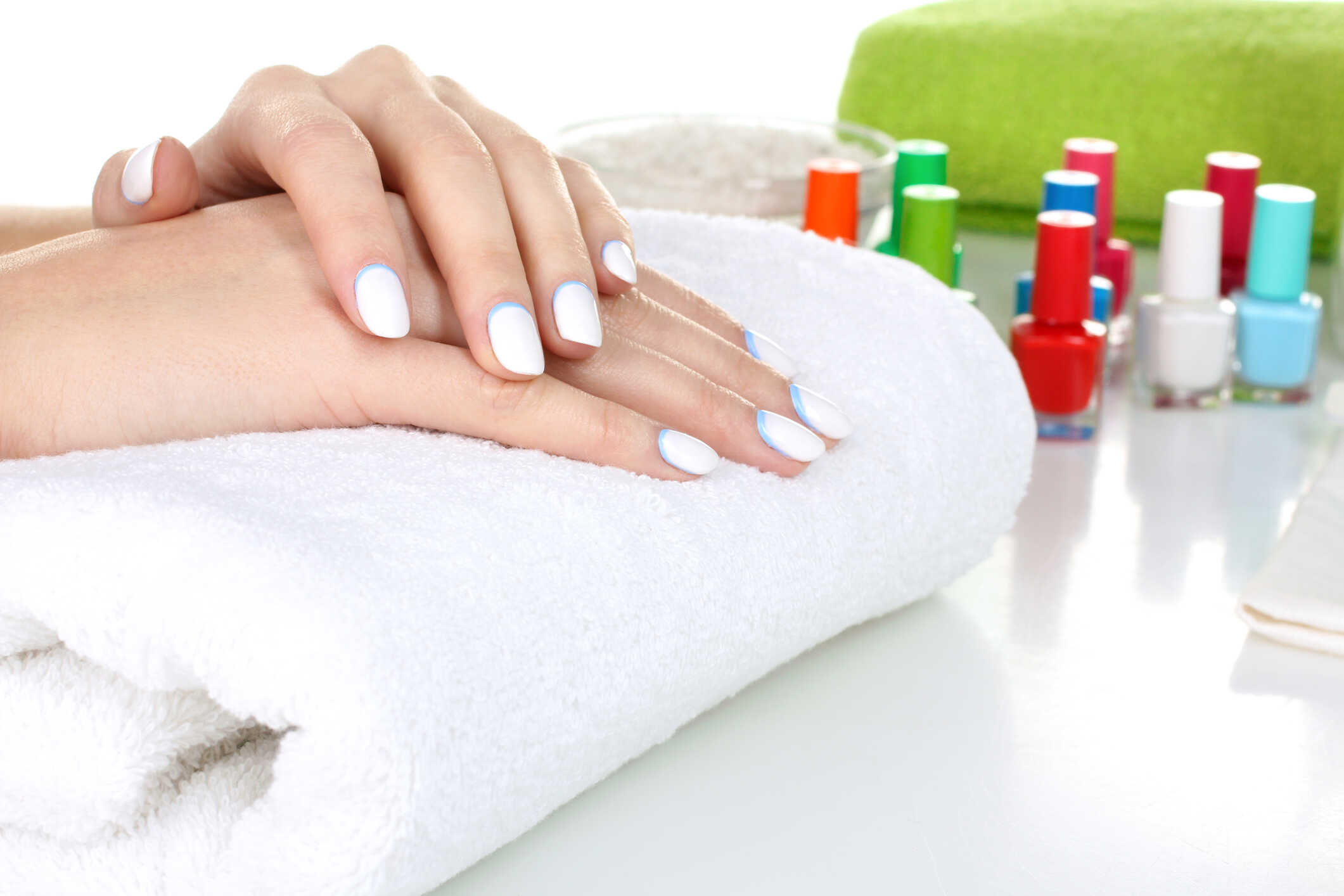 MANICURE 
