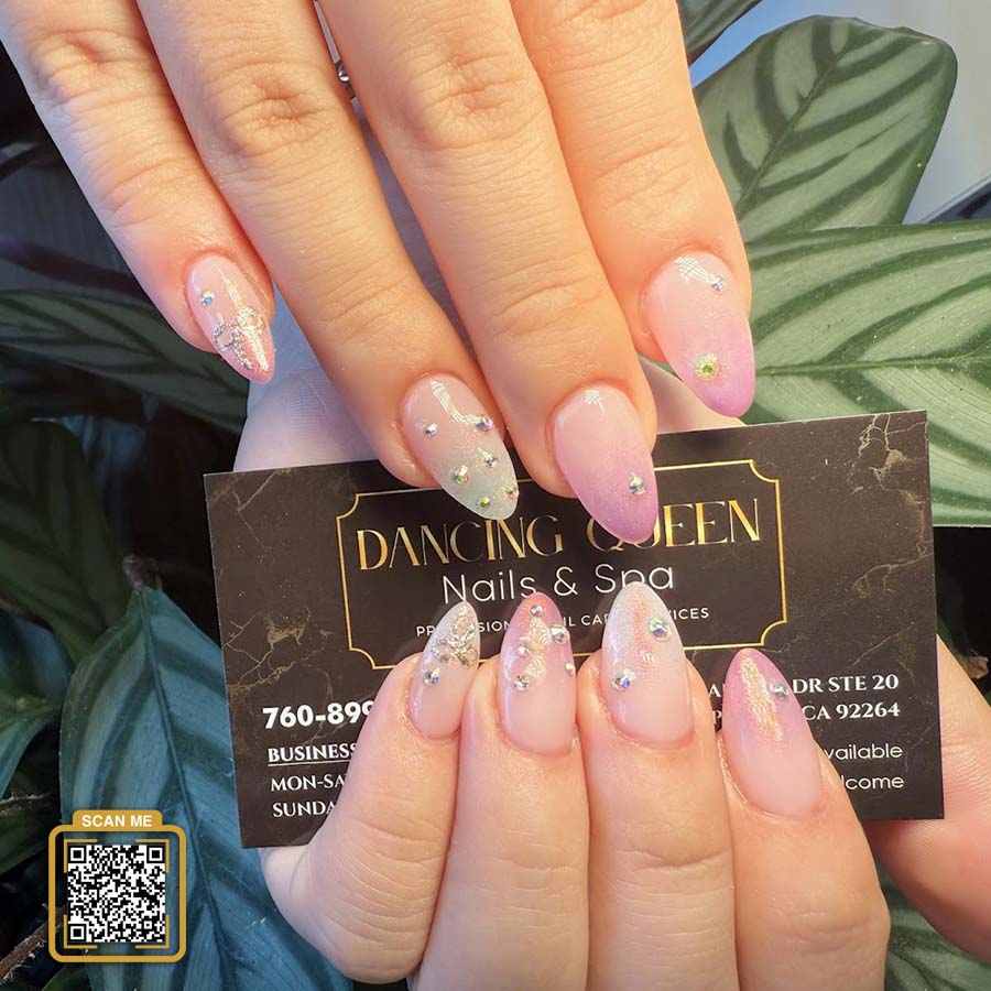 MANICURE