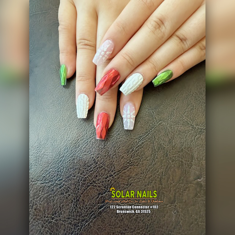 SOLAR NAILS
