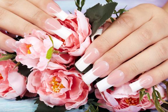 Family Nails & Spa