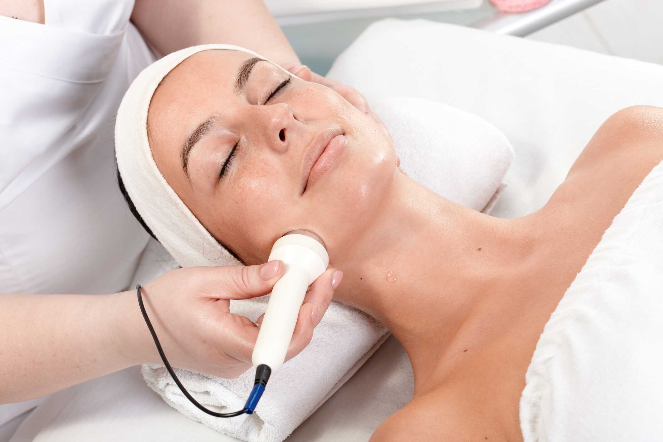 Diamond Spa & Nails in Flat Rock, MI 48134 | New salon on Telegraph Rd