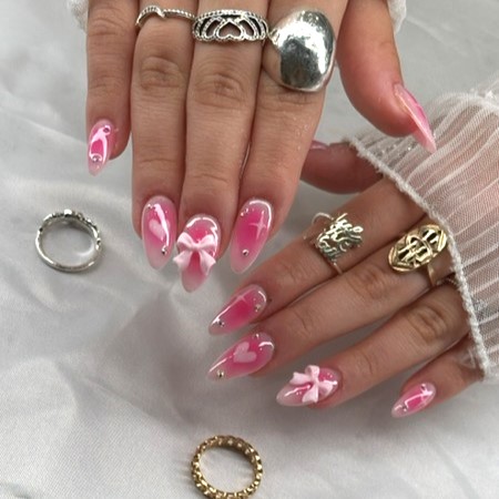 NAIL ART