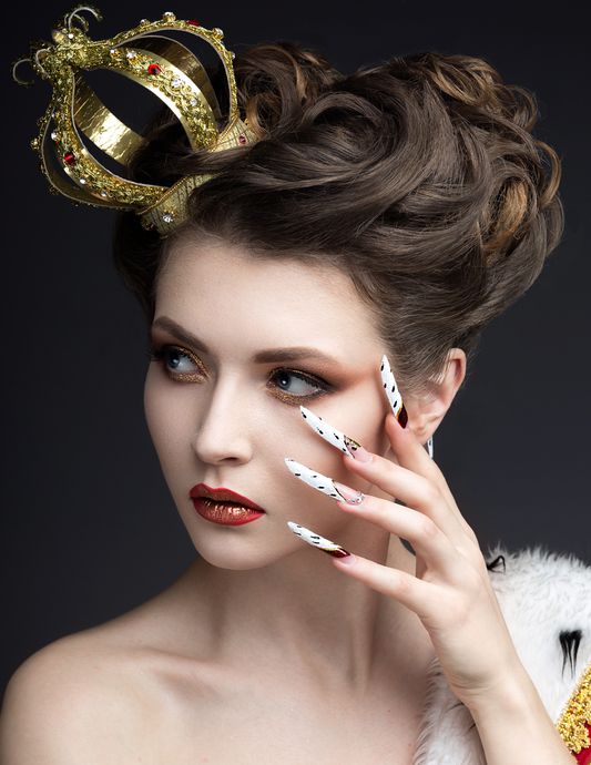 nails